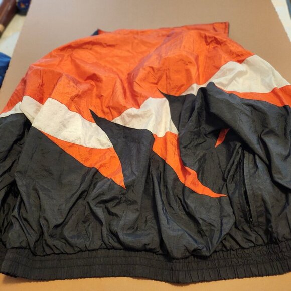 Vintage BAW Athletic Wear Windbreaker RARE Isle Of Capri Casino Edition! - Picture 10 of 13
